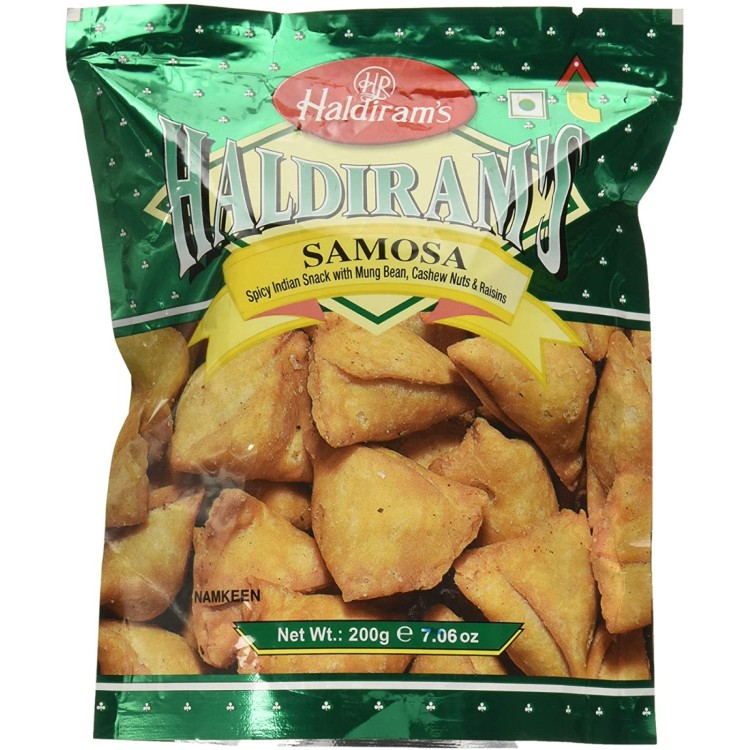 Haldiram's Samosa (Spicy Indian Snack with mung bean, cashew nuts & raisins) 200g